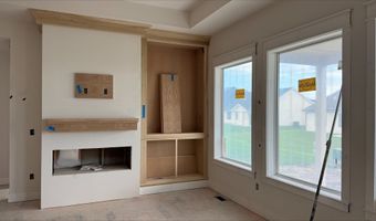 2719 NW Greenwood St, Ankeny, IA 50023