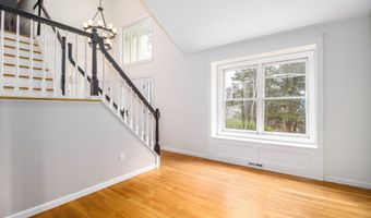 5 A Big Buck Ln, Brookfield, CT 06804