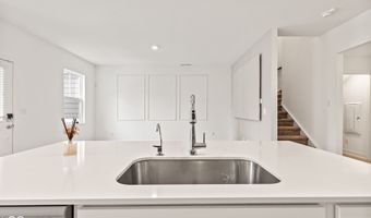 7239 Governors Row, Avon, IN 46123