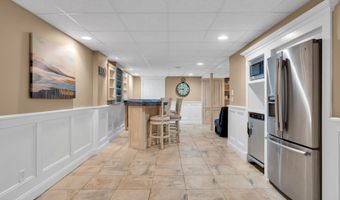 113 Arneytown Hornerstown Rd, Allentown, NJ 08501