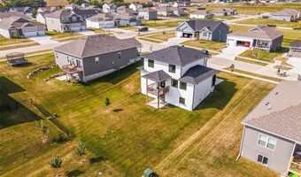 3217 Lakeview Dr SE, Altoona, IA 50009