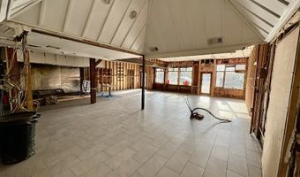1205 Main St 1205-1209, Branford, CT 06405