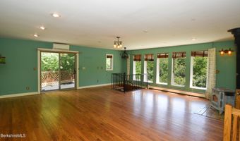 445 County Rd, Becket, MA 01223