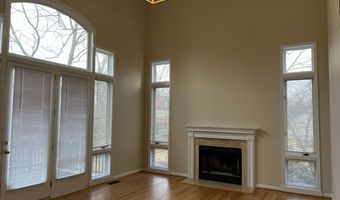 9425 SPRUCE TREE Cir, Bethesda, MD 20814