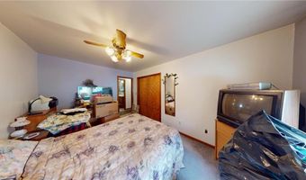 1009 James Ave, Albert Lea, MN 56007