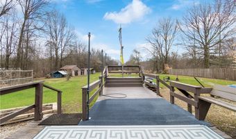 642 Horning Rd, Atwater, OH 44201