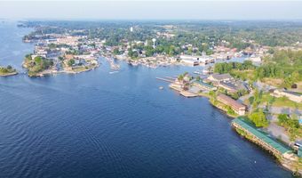 17 Crossmon St, Alexandria Bay, NY 13607