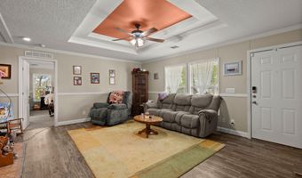 215 Hines Dr, Bonneau, SC 29431