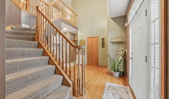 4212 Devonshire Ct, Akron, OH 44321