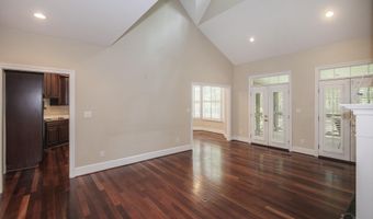 151 Mockingbird Ln, Atmore, AL 36502