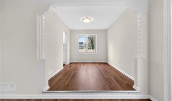 578 N Main St, Amherst, OH 44001