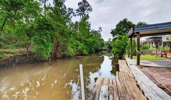 43 Fiber St, Bay St. Louis, MS 39520