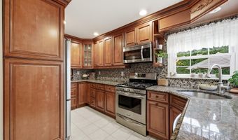 99 Oldfield Ave, Amityville, NY 11701