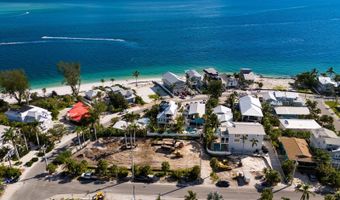 812 N BAY Blvd, Anna Maria, FL 34216