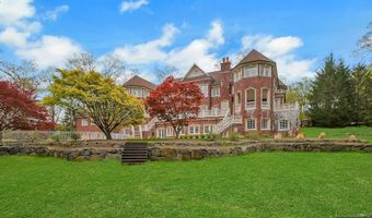 67 Robin Ln, Alpine, NJ 07620
