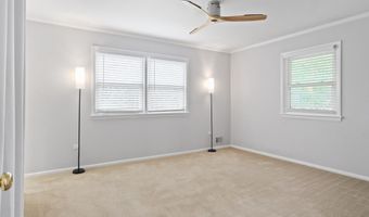 8323 BLOWING ROCK Rd, Alexandria, VA 22309