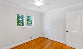 6111 35TH St N, Arlington, VA 22213