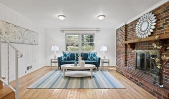 3808 WINTERSET Dr, Annandale, VA 22003