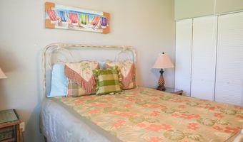 8 Apalachee St, Apalachicola, FL 32320
