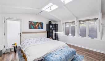 2041 N Beverly Glen Blvd, Los Angeles, CA 90077