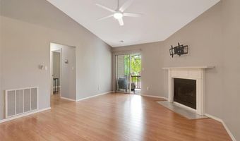 1316 Holgate Dr G5, Ballwin, MO 63021