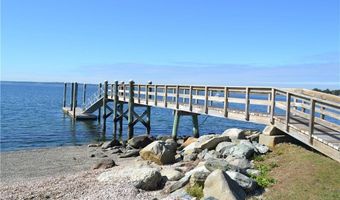 49 Seabreeze Ln 49, Bristol, RI 02809