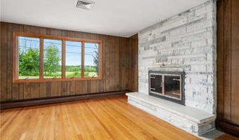 245 W Wrentham Rd, Cumberland, RI 02864