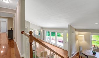 5919 KELLEY Ct, Alexandria, VA 22312