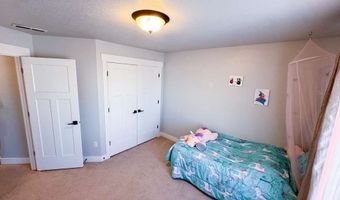 977 W BRENNAN St, Bluffdale, UT 84065