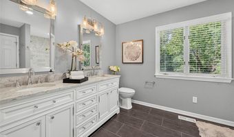 1751 Warmington Ct, Ballwin, MO 63021