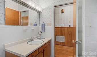 788 Alexander Rd, Alexander, NC 28701