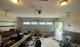 156 Lake Oglethorpe Dr, Arnoldsville, GA 30619