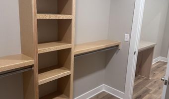 135 S Heritage Way, Andover, KS 67002