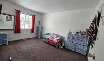 8512 Green Valley Dr, Indianapolis, IN 46217