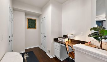 704 Groveland Cir, Ann Arbor, MI 48108