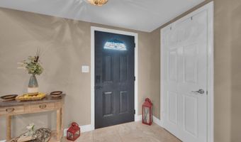 9 Brentwood Ter, Middletown, NJ 07748