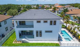 517 Treviso Dr, Apollo Beach, FL 33572