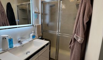 2370 North Ave 3F, Bridgeport, CT 06604