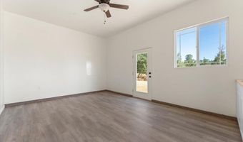 25150 Dersch Rd, Anderson, CA 96007