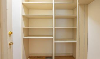 3246 N ABINGDON St, Arlington, VA 22207
