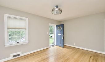 1820 LESLIE Ave, Alexandria, VA 22301