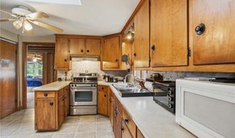 1556 Harkney Hil Rd, Coventry, RI 02816