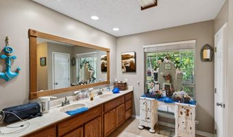 13293 Riverland Dr, Biloxi, MS 39532