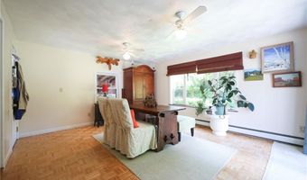 42 Hopkins Ave, Johnston, RI 02919