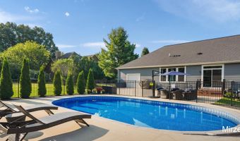5220 Canyon River Dr NE, Ada, MI 49301