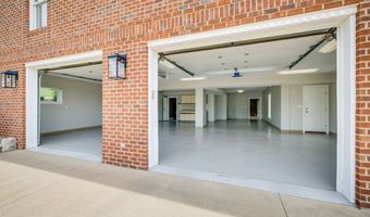 20484 Lake Rd, Abingdon, VA 24211