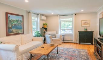 32 Pleasant Hill Rd, Falmouth, ME 04105