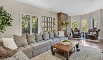 20 Red Brook Xing, Lincoln, RI 02865