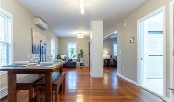 17 Oak Ave, East Providence, RI 02915