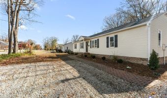 405 Thompson St, Ashland, VA 23005